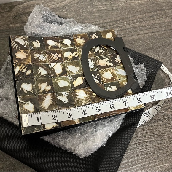 Vintage Twisted Orchid Mother of Pearl Shell Handbag - Picture 14 of 16